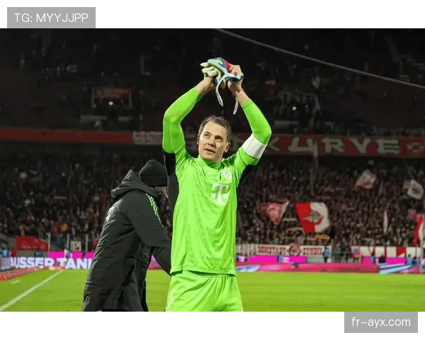 诺伊尔门神再发威，助力球队防线稳如磐石引业内广泛关注